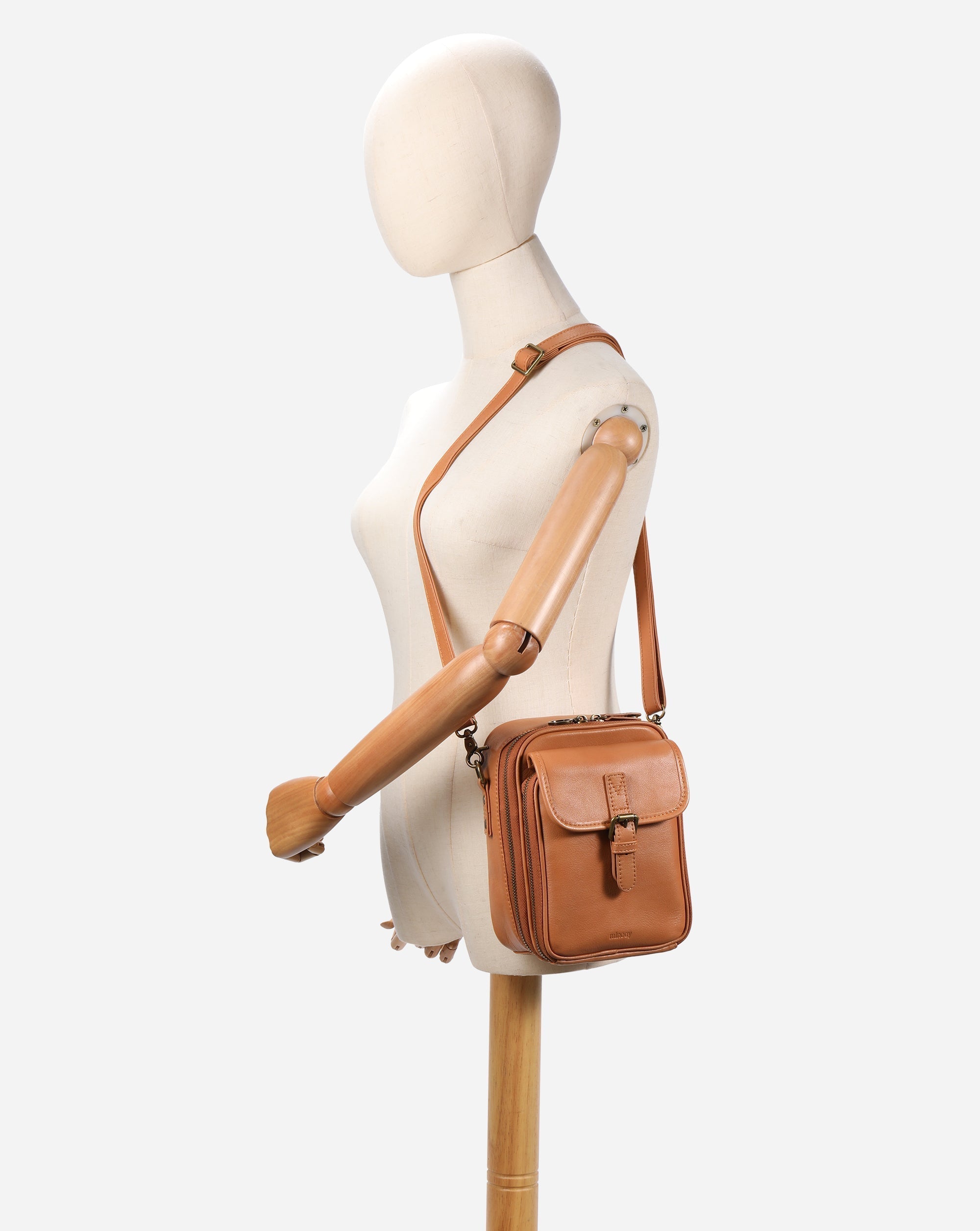 Naya Small Crossbody Bag 2.0L – Smart Design Meets Everyday Function