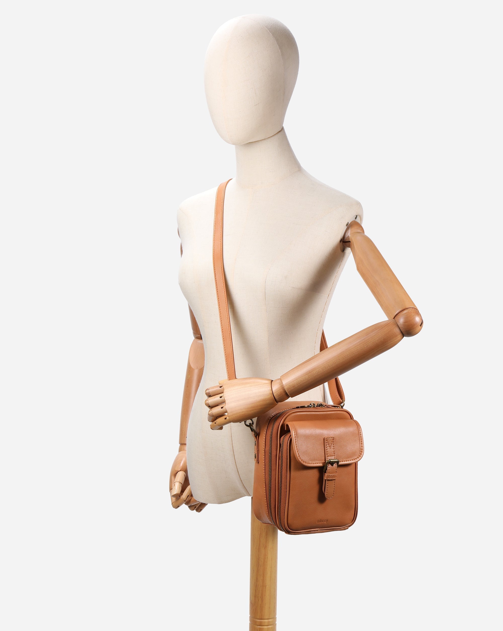 Naya Small Crossbody Bag 2.0L – Smart Design Meets Everyday Function