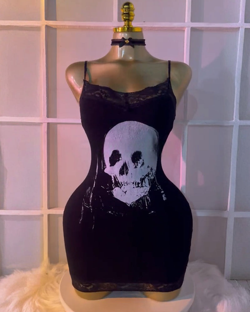 Vestido Sexy con Liguero de Encaje con Calaveras Negras