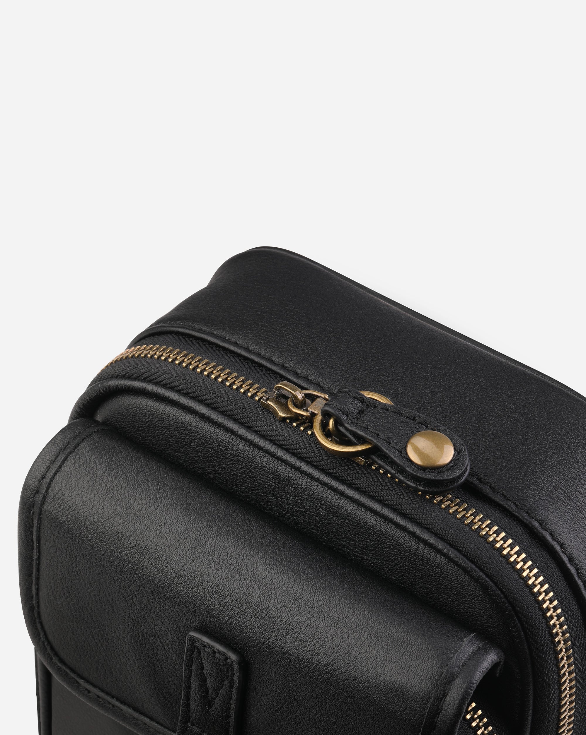 Naya Small Crossbody Bag 2.0L – Smart Design Meets Everyday Function