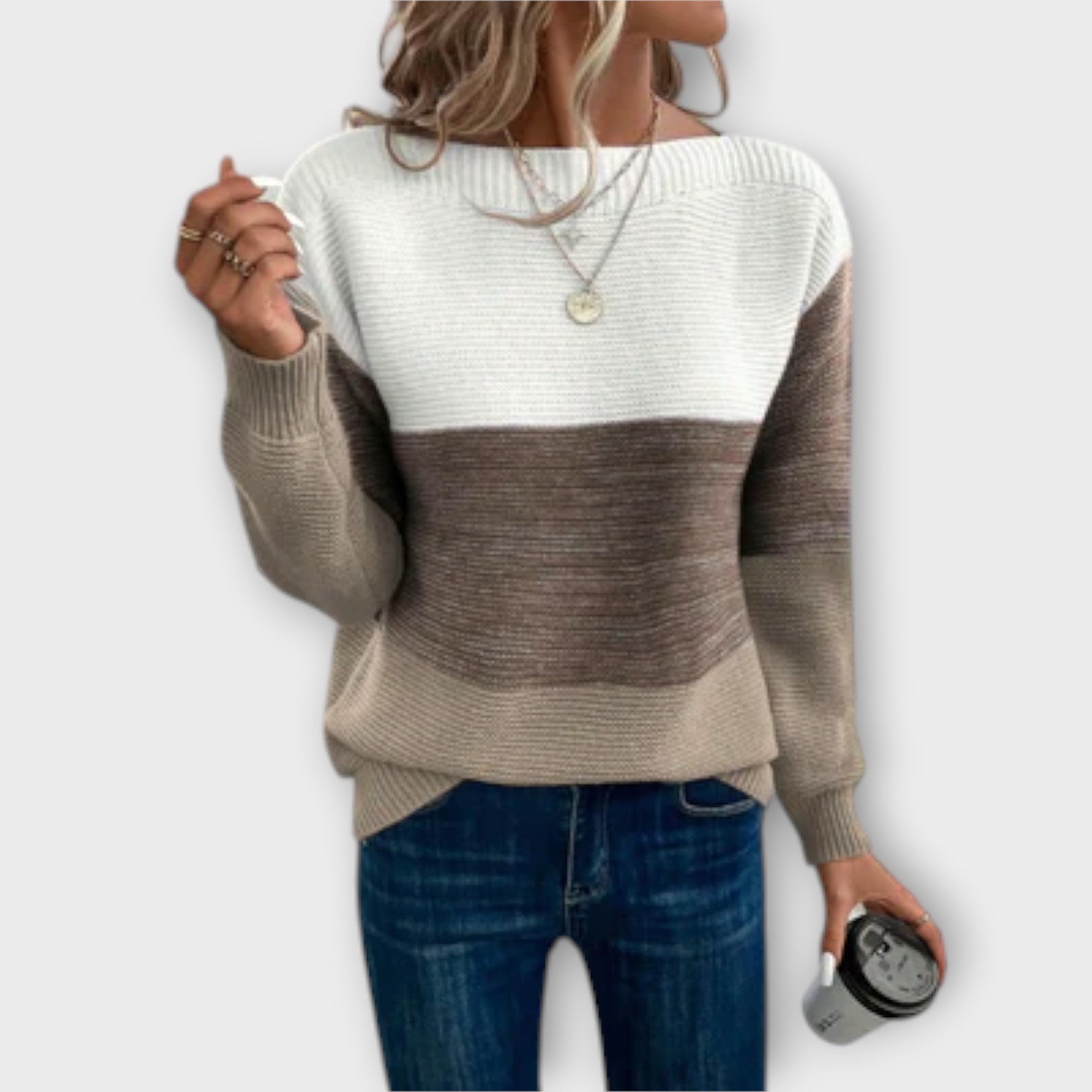 Clara – Elegant sweater with patchwork in three colors