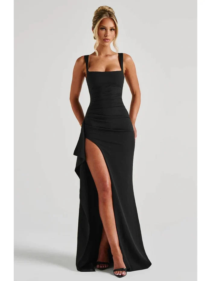 Vestido moderno con abertura larga y estilo katana