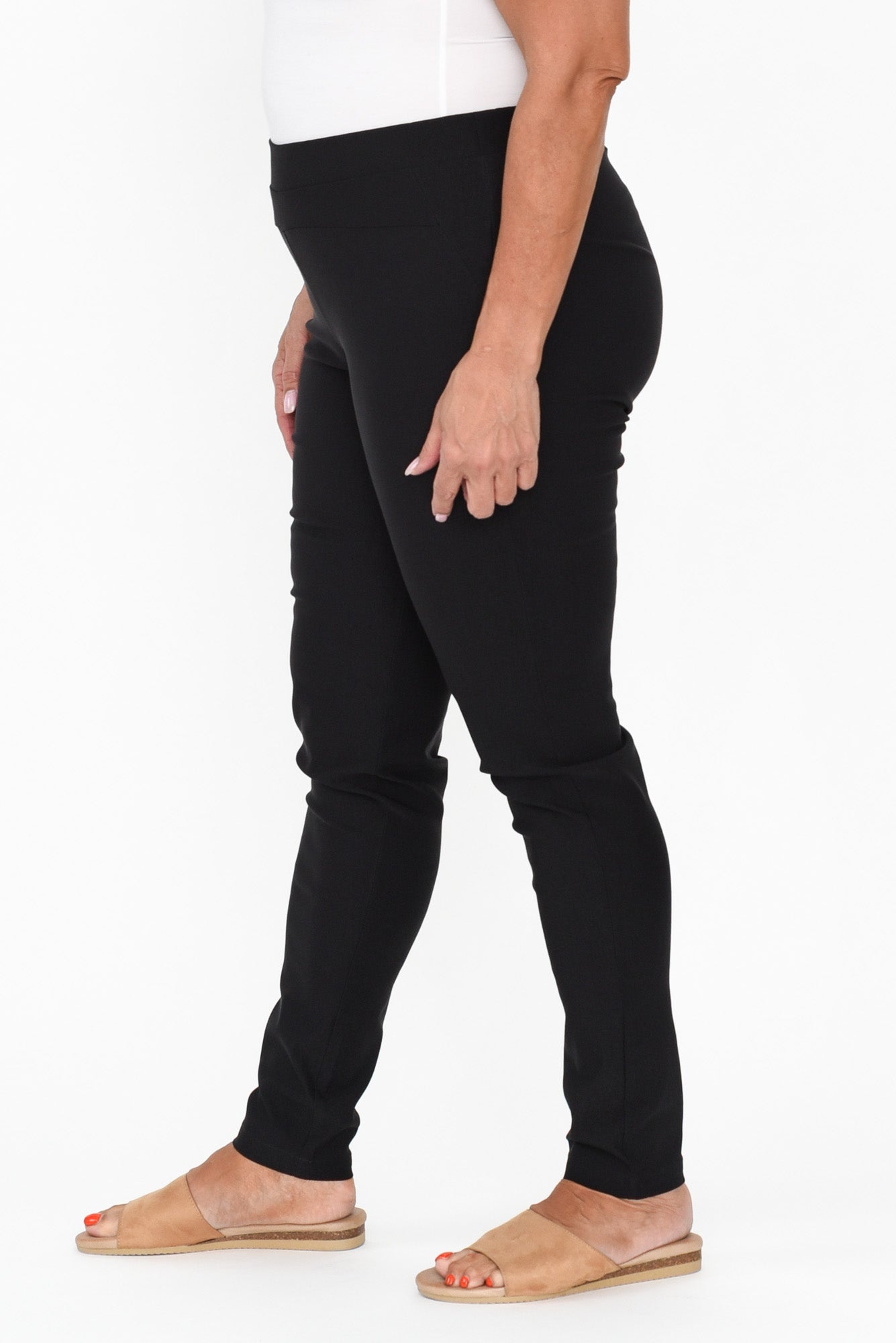 Pantalones rectos negros Olympi