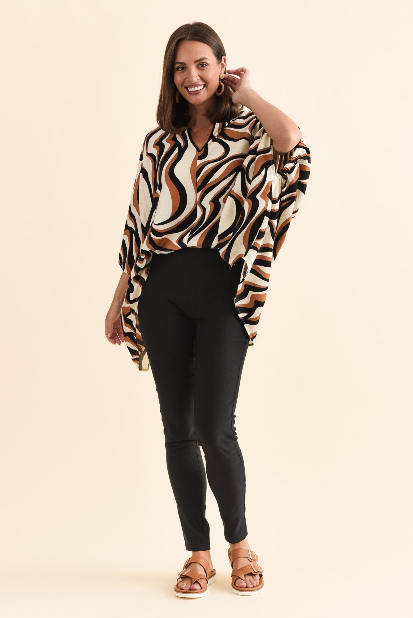 Pantalones rectos negros Olympi