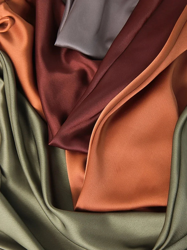 Falda larga de satén negro, ideal para trabajo