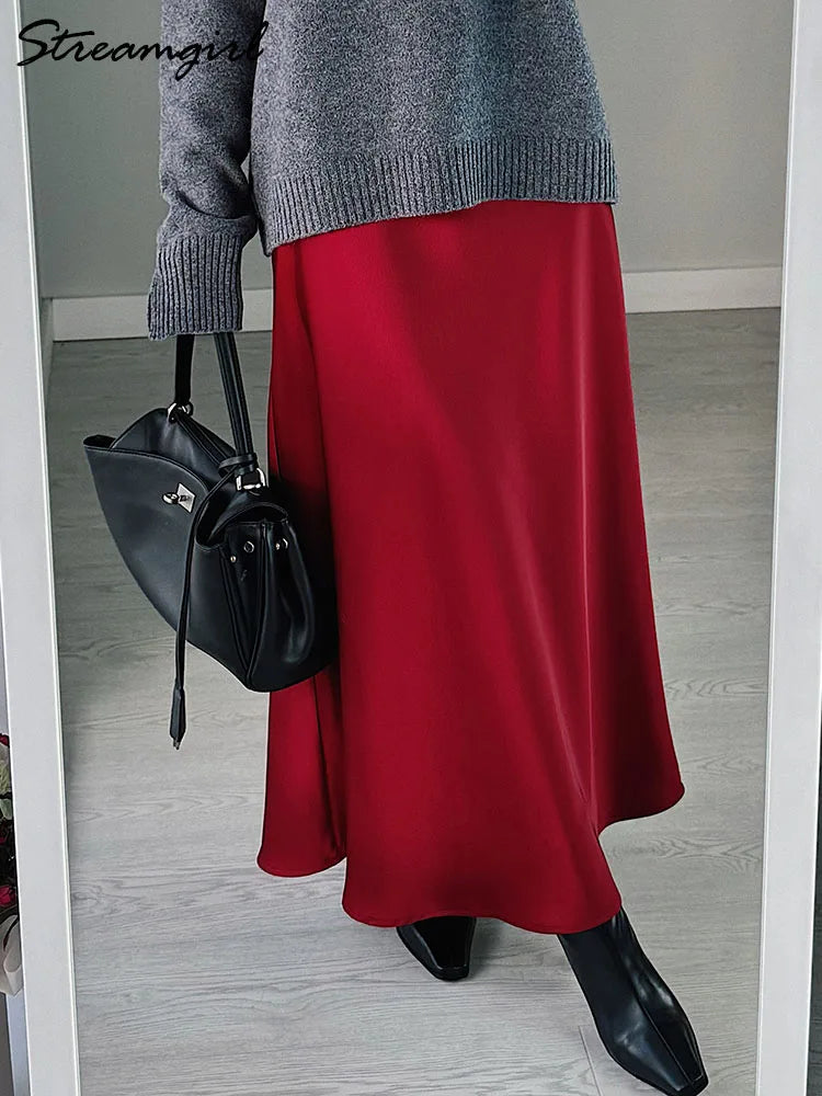 Falda larga de satén negro, ideal para trabajo