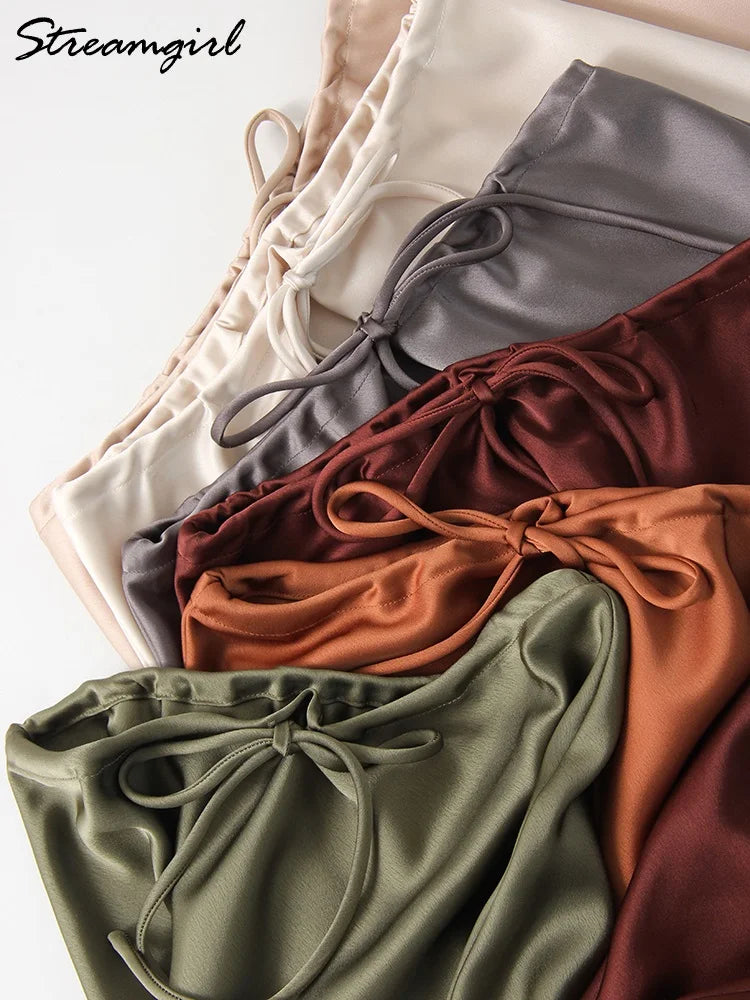 Falda larga de satén negro, ideal para trabajo