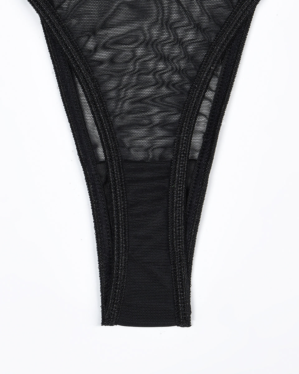 Conjunto de Lencería de 4 Piezas con Malla Transparente (Sostén y Tanga)