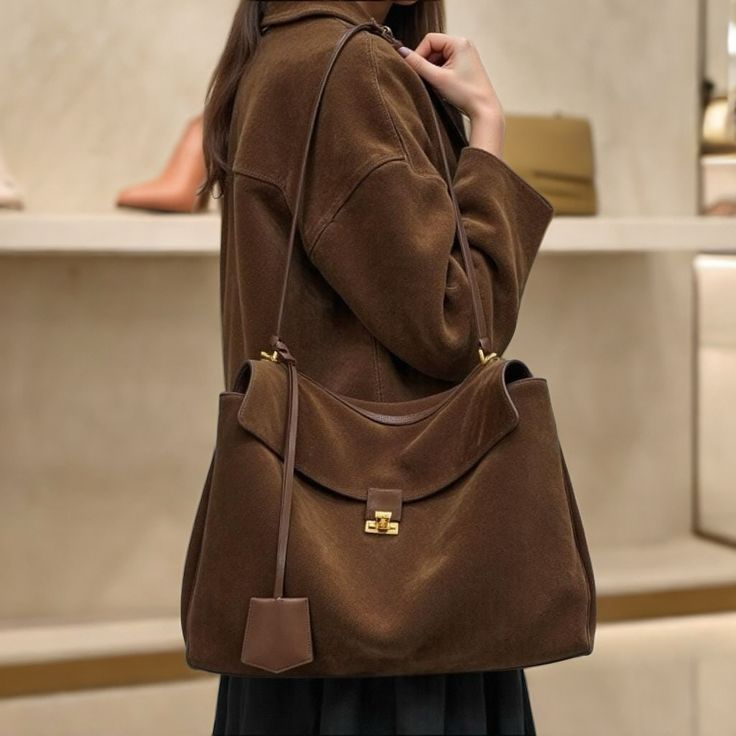 Roveo™ Suede Bag – Timeless Elegance with Versatile Charm