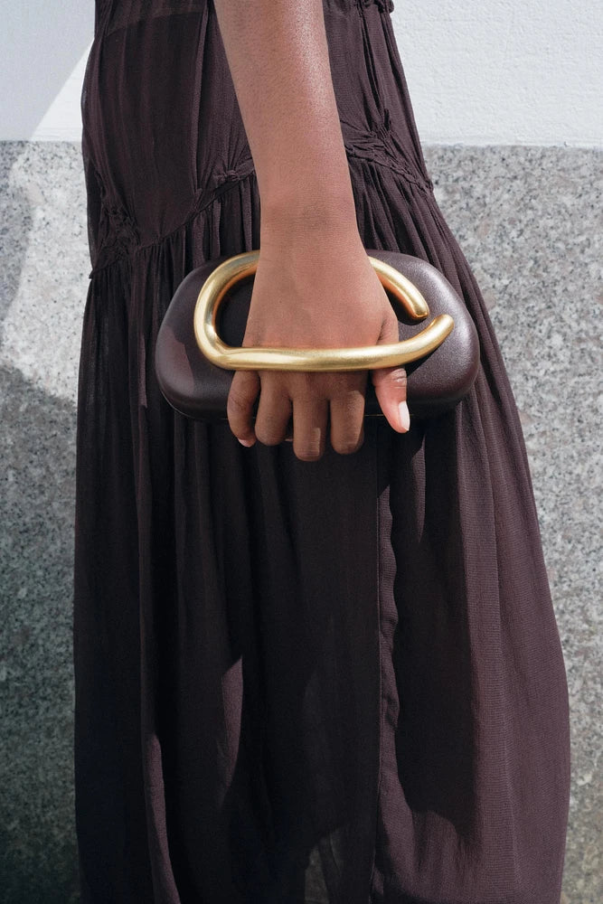 Nara™ Box Clutch – Timeless Elegance with Modern Glamour