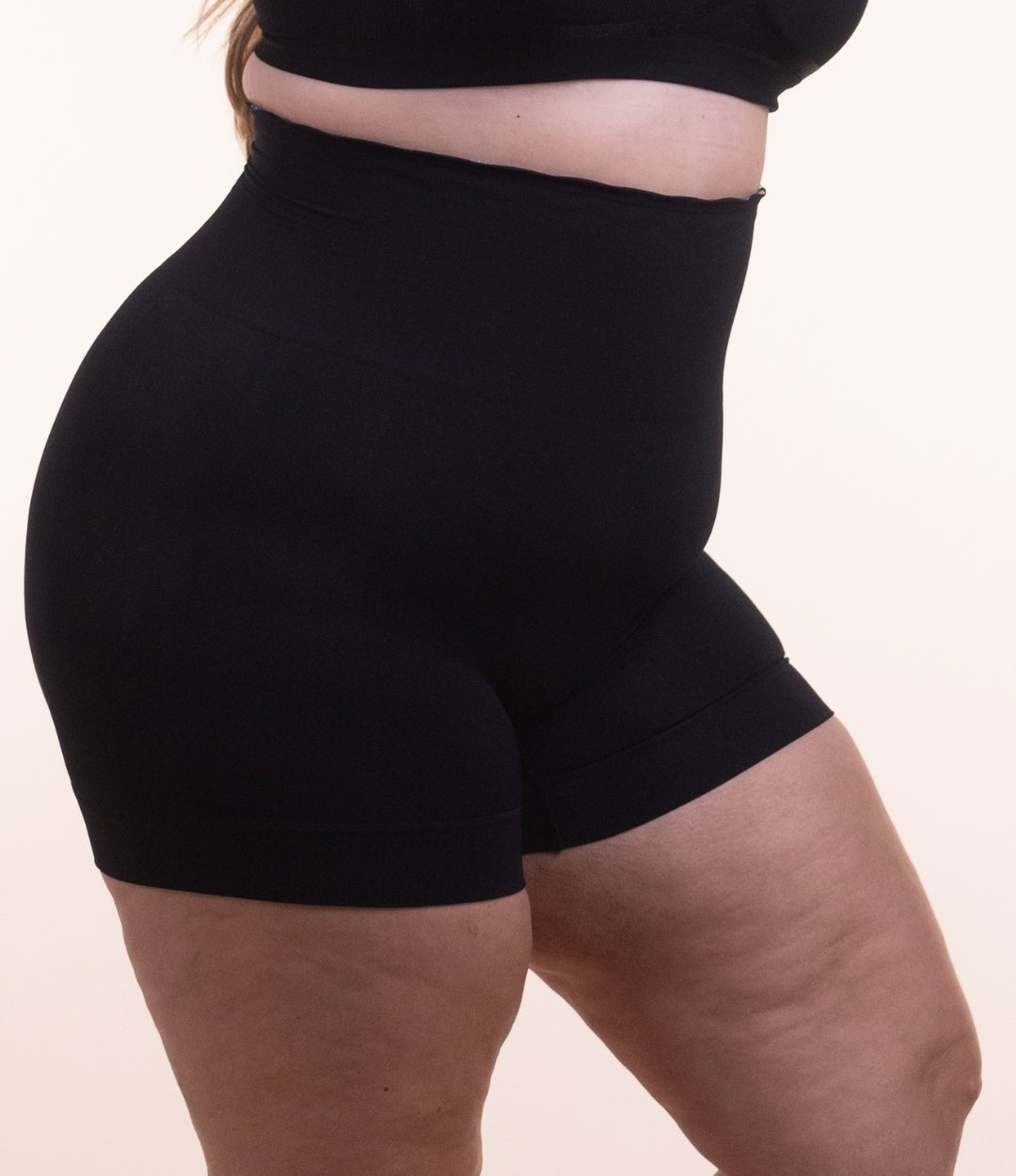 Mid Shaper – Short Fajero de Cintura Media con Silicón