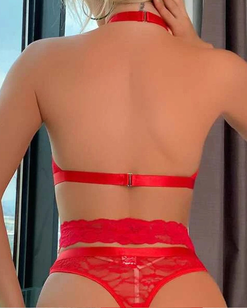 Conjunto de Pijama de Encaje con Cadenas de Diamantes y Hebilla Decorativa en Forma de Corazón