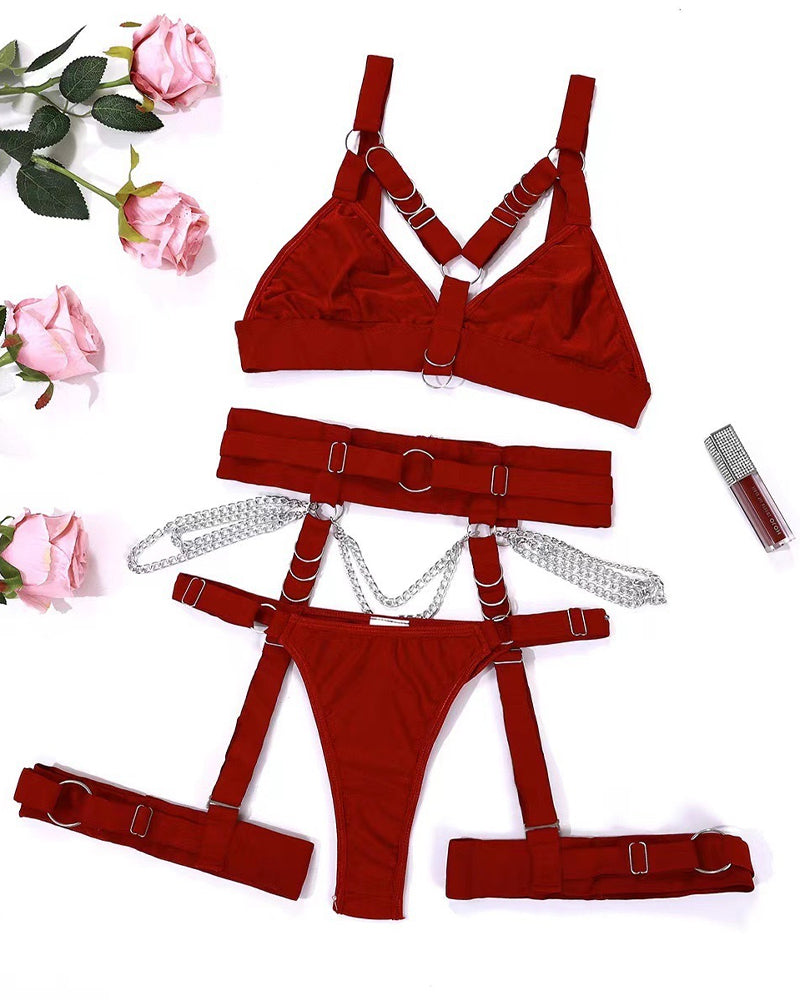 Conjunto Sexy de Tres Piezas con Cadenas Metálicas, Cinturón y Aros de Pierna Ajustables