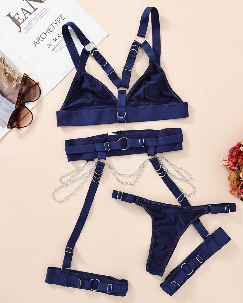 Conjunto Sexy de Tres Piezas con Cadenas Metálicas, Cinturón y Aros de Pierna Ajustables