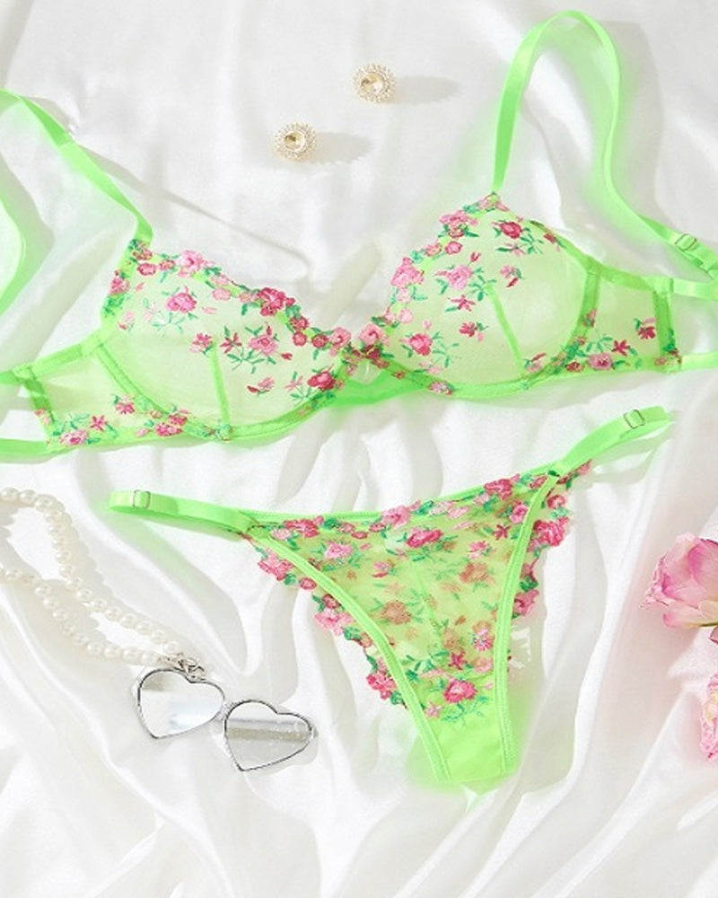 Conjunto de Lencería Sexy con Encaje y Bordado Floral