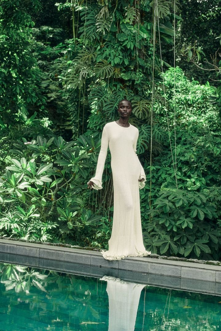 Clara Ruffle Long Sleeve Knit Maxi Dress – Cozy Elegance for Any Occasion