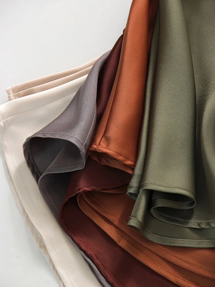 Falda larga de satén negro, ideal para trabajo