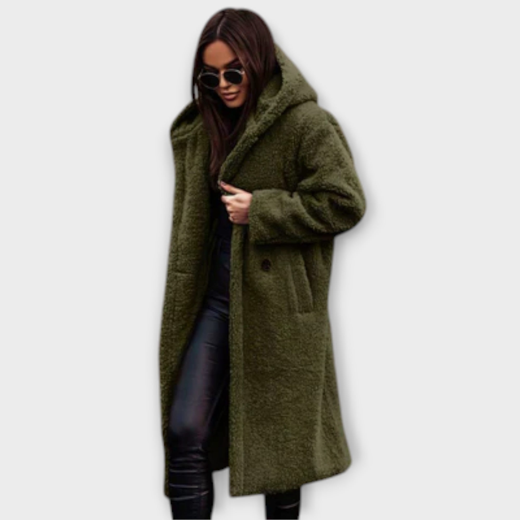 Jennifer – Warm and cozy coat