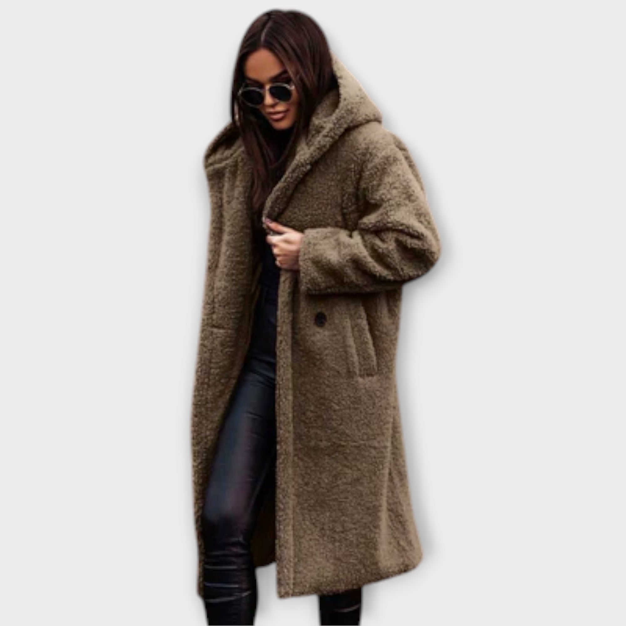 Jennifer – Warm and cozy coat