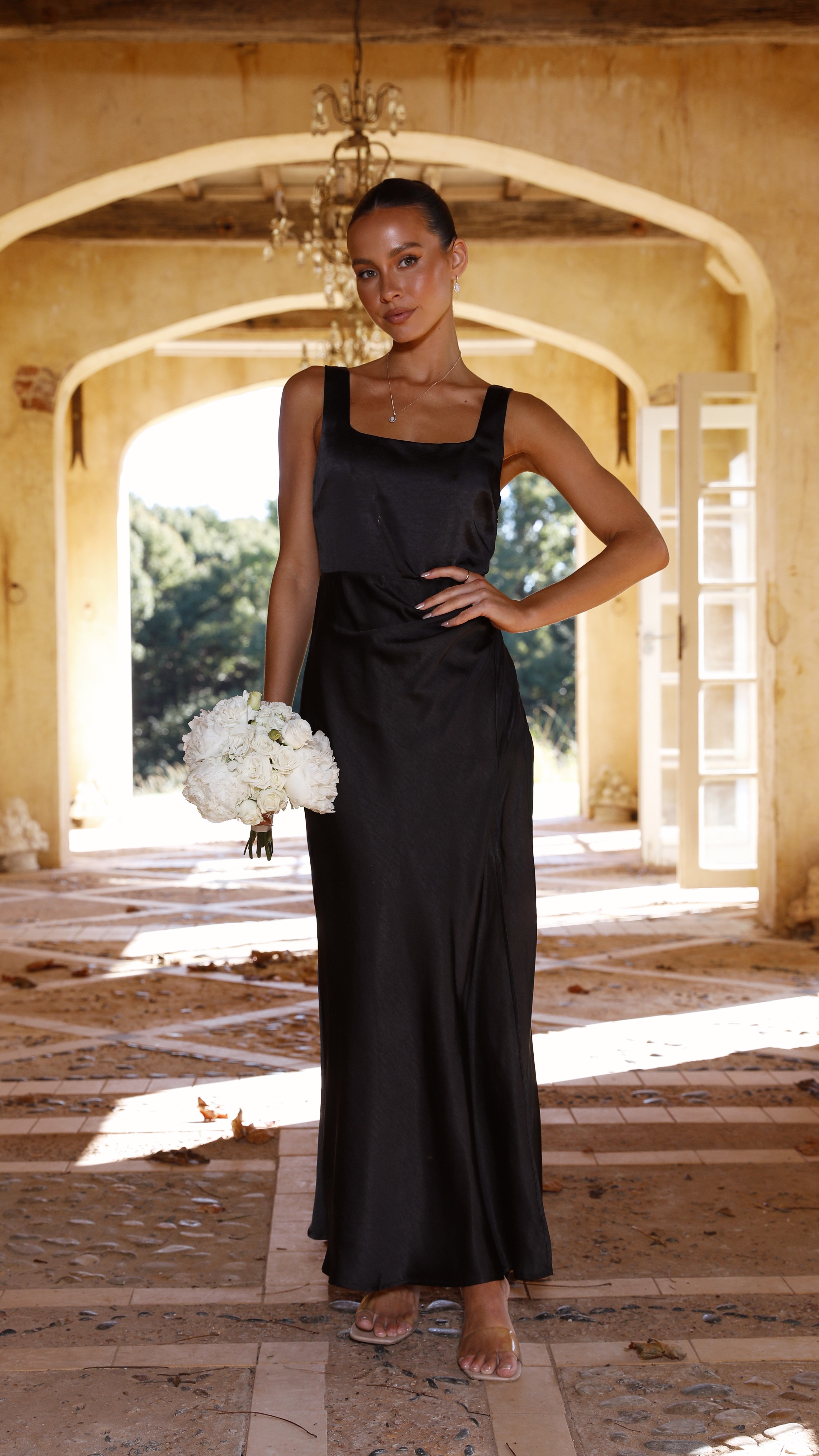 Alaria Maxi Dress – Sleek Elegance with Effortless Glamour