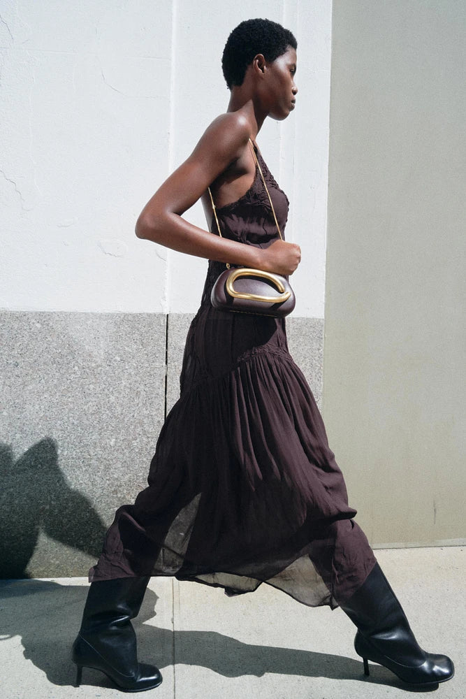 Nara™ Box Clutch – Timeless Elegance with Modern Glamour