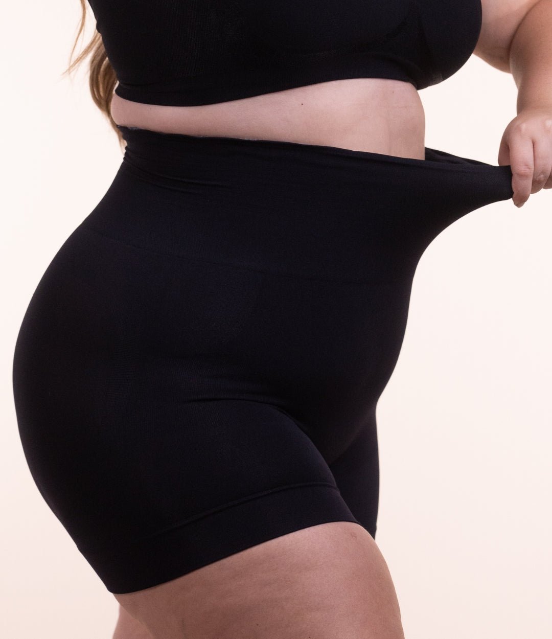 Mid Shaper – Short Fajero de Cintura Media con Silicón